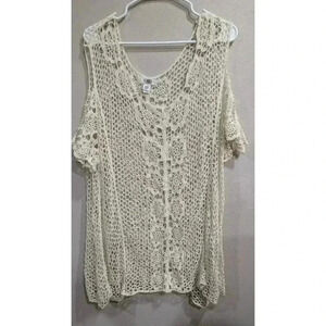 Women's Cream colored Crochet Overlay top by Cato in size 22/24W